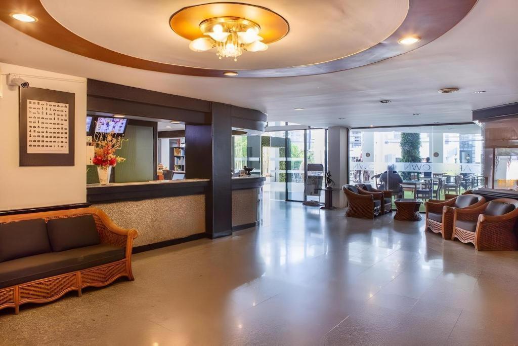 Town In Town Gardent Resort Bangkok Bagian luar foto