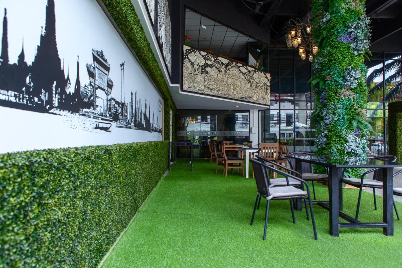 Town In Town Gardent Resort Bangkok Bagian luar foto